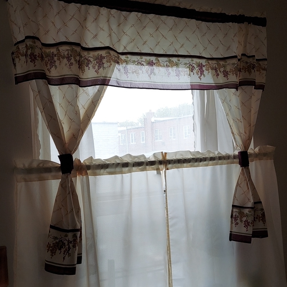 Rod Pocket Kitchen Curtain Set - Picture 3 of 7